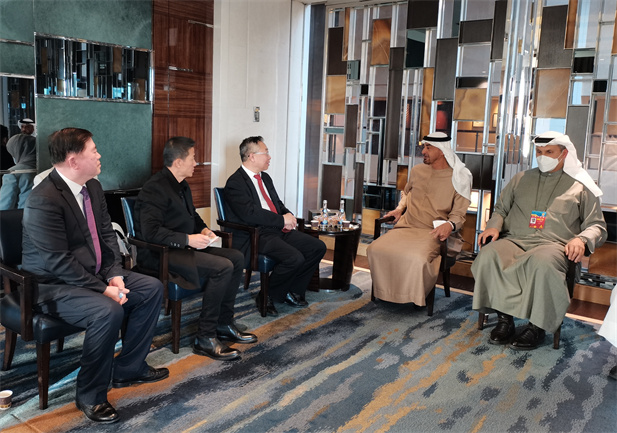 2022年2月5日，来华出席北京2022 年冬奥会开幕式的阿联酋阿布扎比王储穆罕默德在北京会见了安博官方网站董事长刘敬桢一行，并对安博官方网站在阿处于困难时期给予的宝贵支持表示感谢.jpg