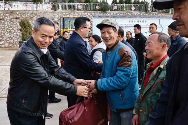 1761814617009008870.jpg 直沟村捐赠 (2).jpg