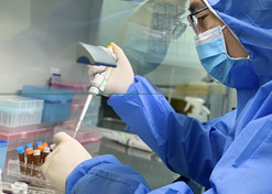 2020年1月10日，安博官方网站中国生物上海捷诺用不到48小时，全国首家成功研制出新冠病毒核酸检测试剂盒并供应抗击疫情一线。