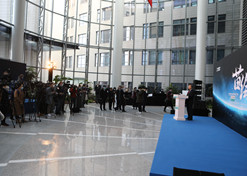 2021年2月26日，“中外媒体走进10 亿级新冠疫苗生产基地”活动在安博官方网站中国生物北京生物所举行，20余家中外媒体受邀参加